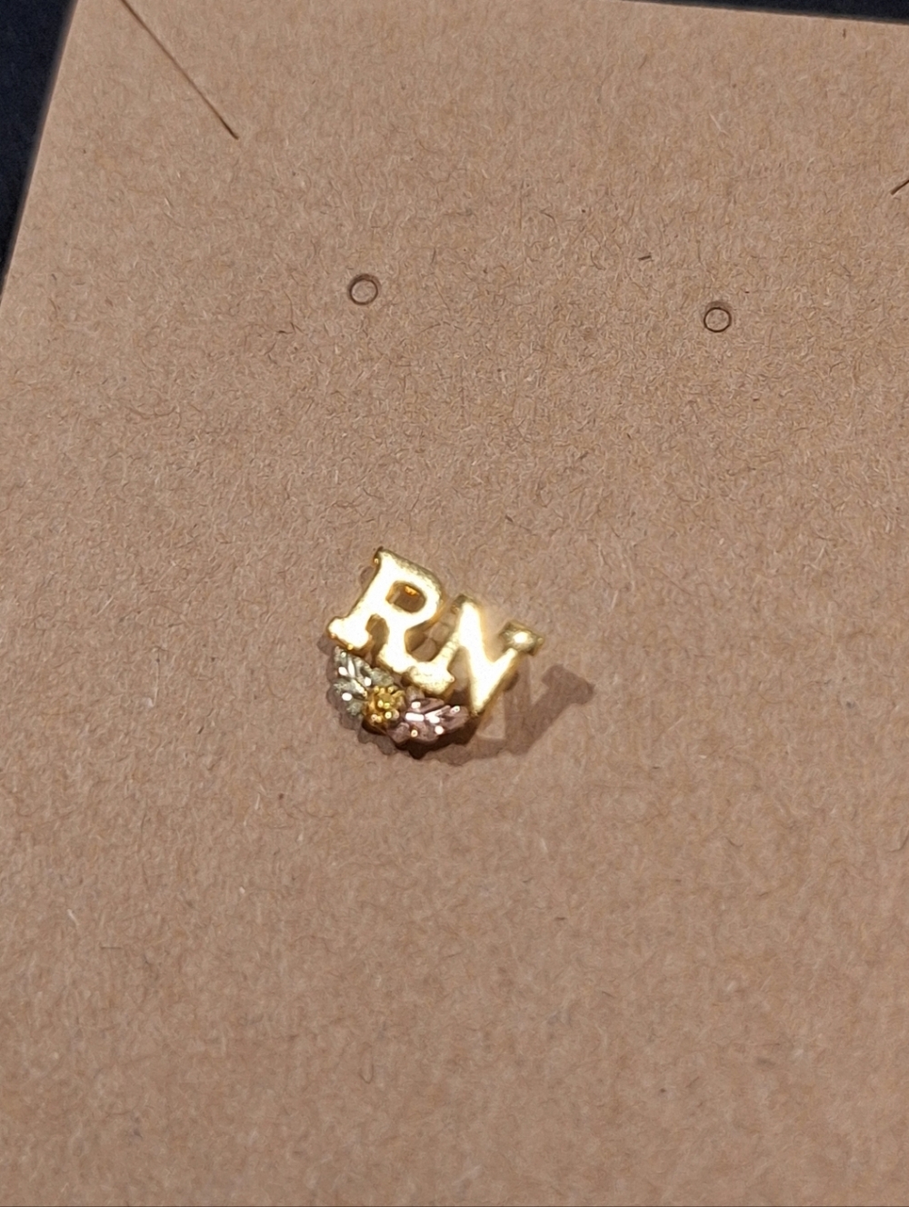 Black Hills Gold RN Nurse Pin G597 10K Gold Retired/Unavailable - Picture 2 of 9
